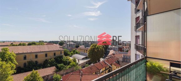 Квартира с 3 комнатами в Новара, Италия № 307567 23