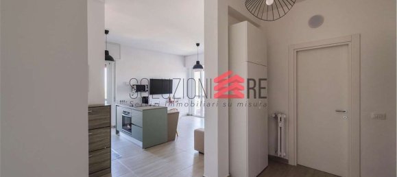 Квартира с 3 комнатами в Новара, Италия № 307567 24