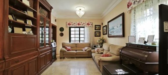 5 bedrooms House in Santa Cruz de Tenerife, Spain No. 186170 3