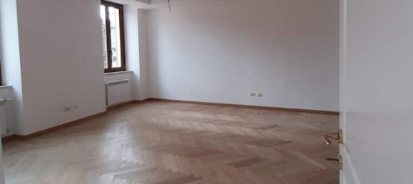 5غرفة شقة في L'Aquila, Italy رقم 159971 10