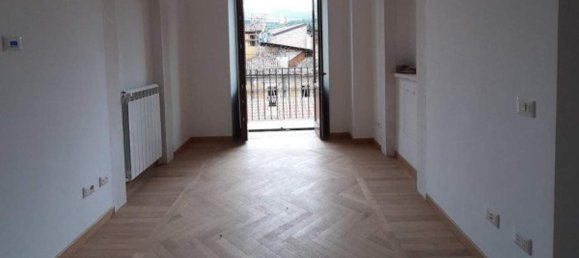 5غرفة شقة في L'Aquila, Italy رقم 159971 9