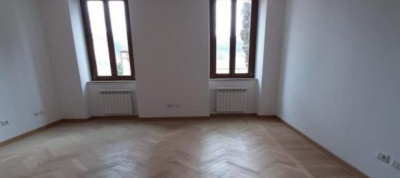 5غرفة شقة في L'Aquila, Italy رقم 159971 6