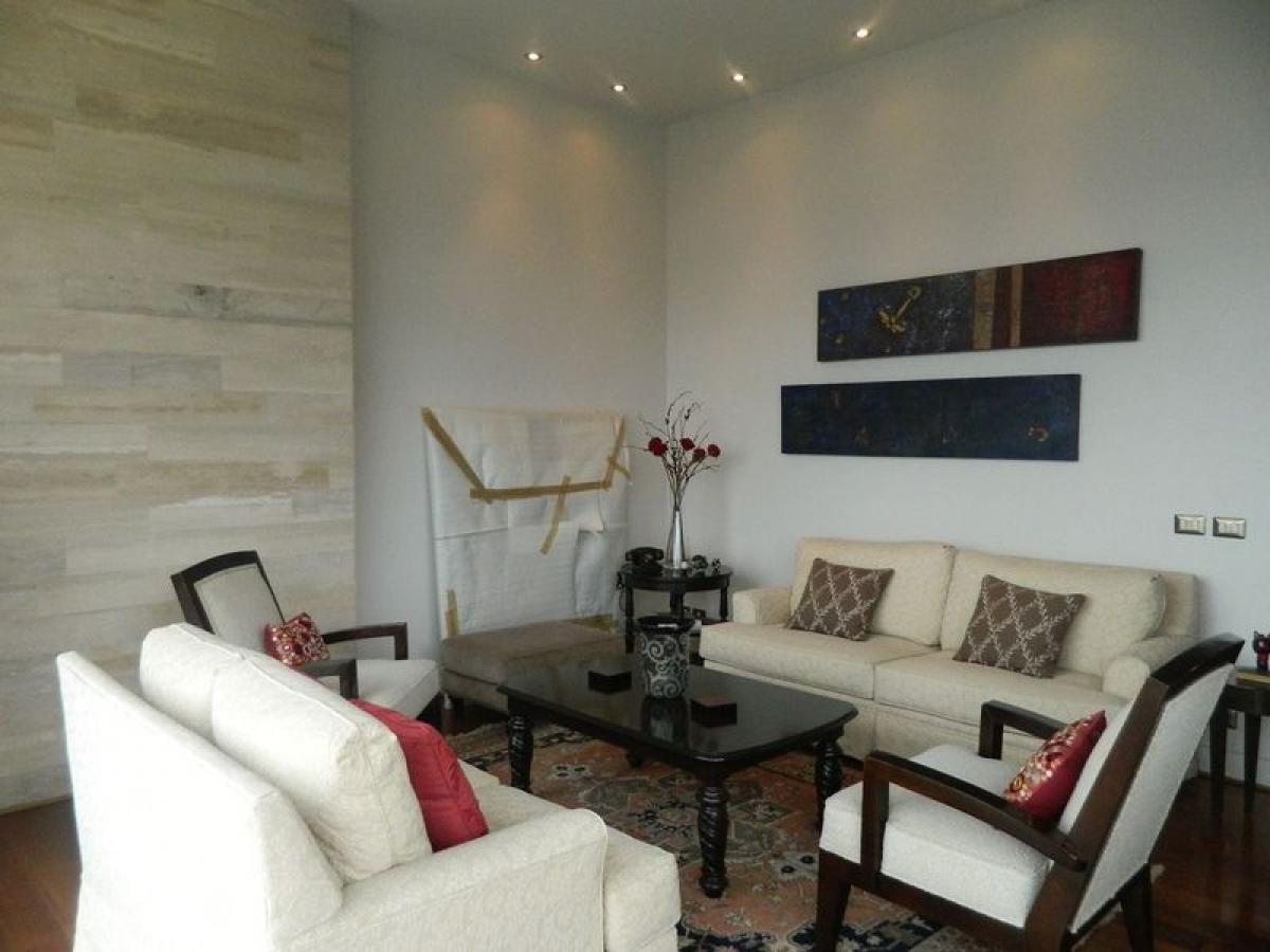 Дом с 4 спальнями в Сантьяго, Чили № 3779