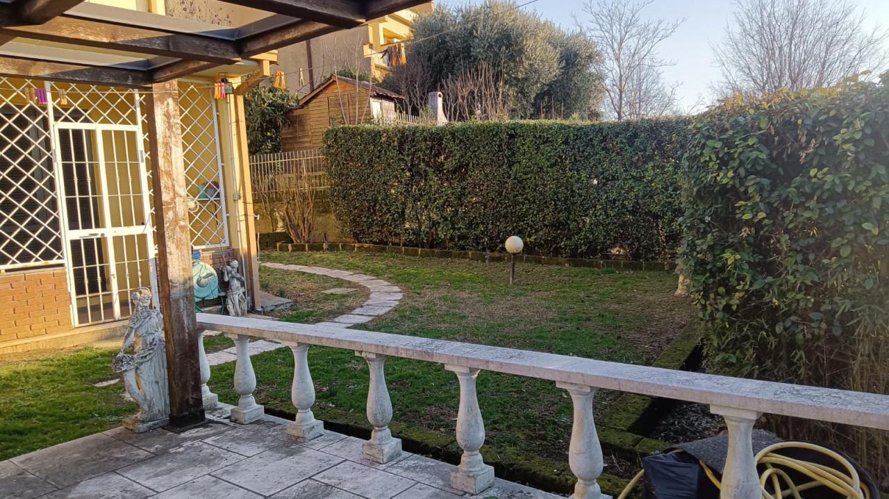 5 rooms House in Lonato del Garda, Italy No. 231032