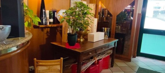 3-Zimmer Gewerbliche Immobilie in Monte Cremasco, Italy, Nr. 152757 4