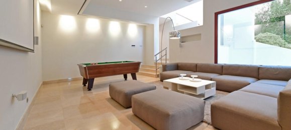 7 bedrooms Villa in Marbella, Spain No. 89532 30