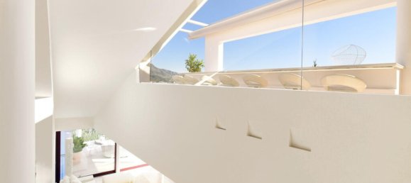 7 bedrooms Villa in Marbella, Spain No. 89532 25