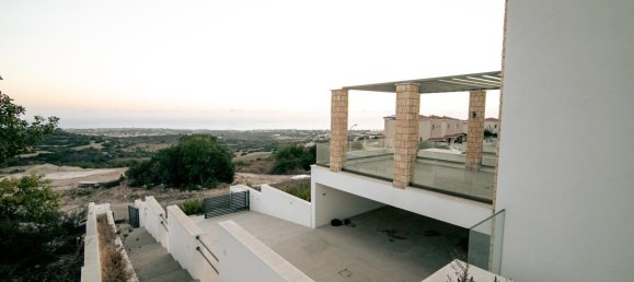 Villa de 4 dormitorios en Paphos, Cyprus No. 67610 4