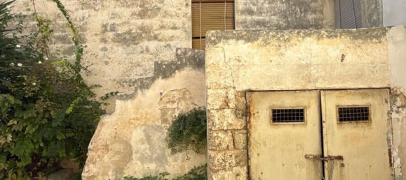 6 bedrooms Apartment in Veglie, Italy No. 353894 3