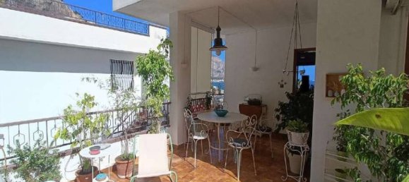 Apartamento de 3 dormitorios en Palermo, Italy No. 51055 5