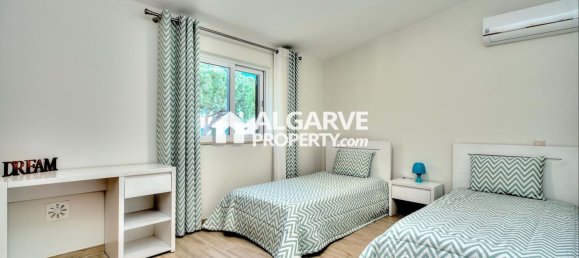 Casa de 4 dormitorios en Quarteira, Portugal No. 89316 18