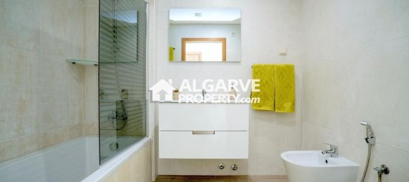 Casa de 4 dormitorios en Quarteira, Portugal No. 89316 21