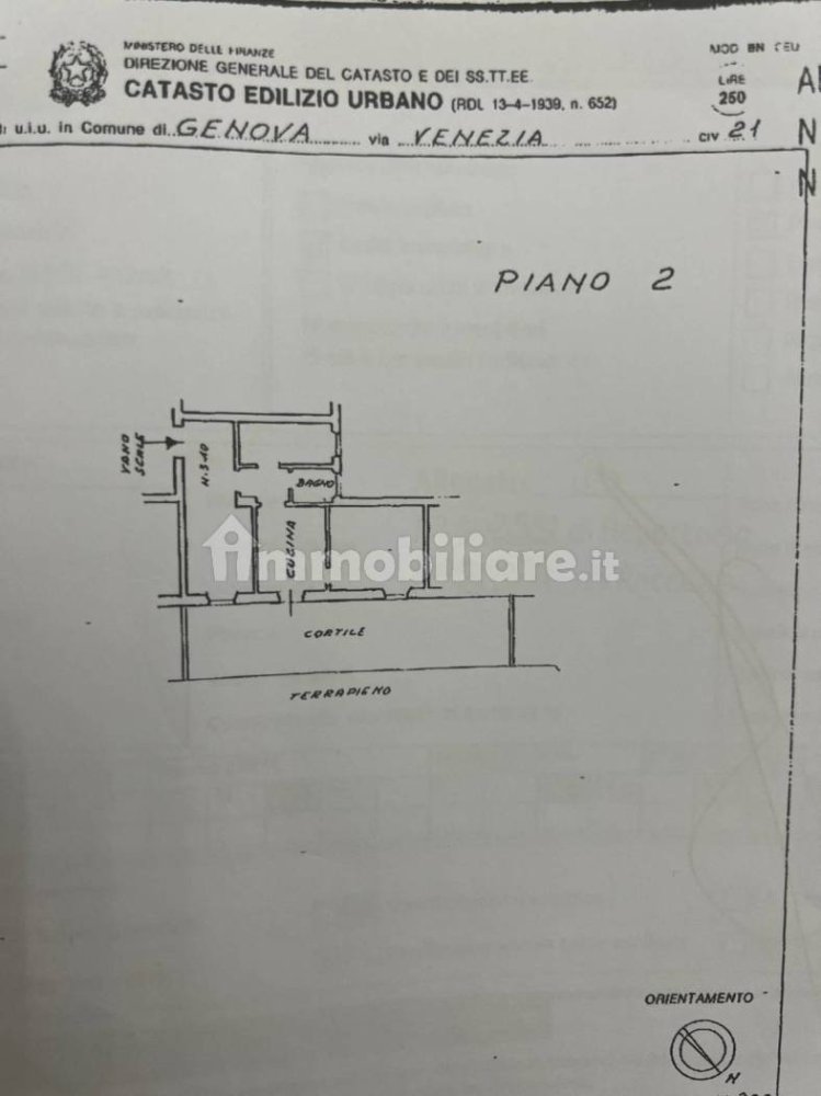 2 Schlafzimmer Wohnung in Genoa, Italy, Nr. 251932