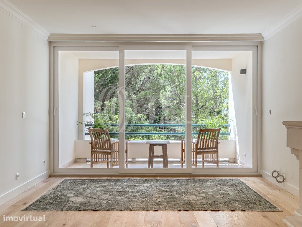 3 bedrooms Apartment in Cascais, Portugal No. 256184