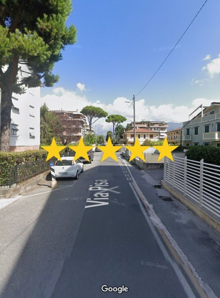 3 rooms Apartment in Massa, Italy No. 47900
