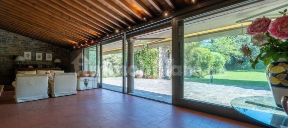 4 bedrooms House in Florence, Italy No. 238025 5