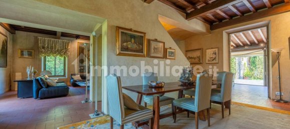 4 bedrooms House in Florence, Italy No. 238025 6