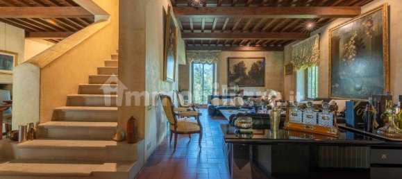 4 bedrooms House in Florence, Italy No. 238025 8