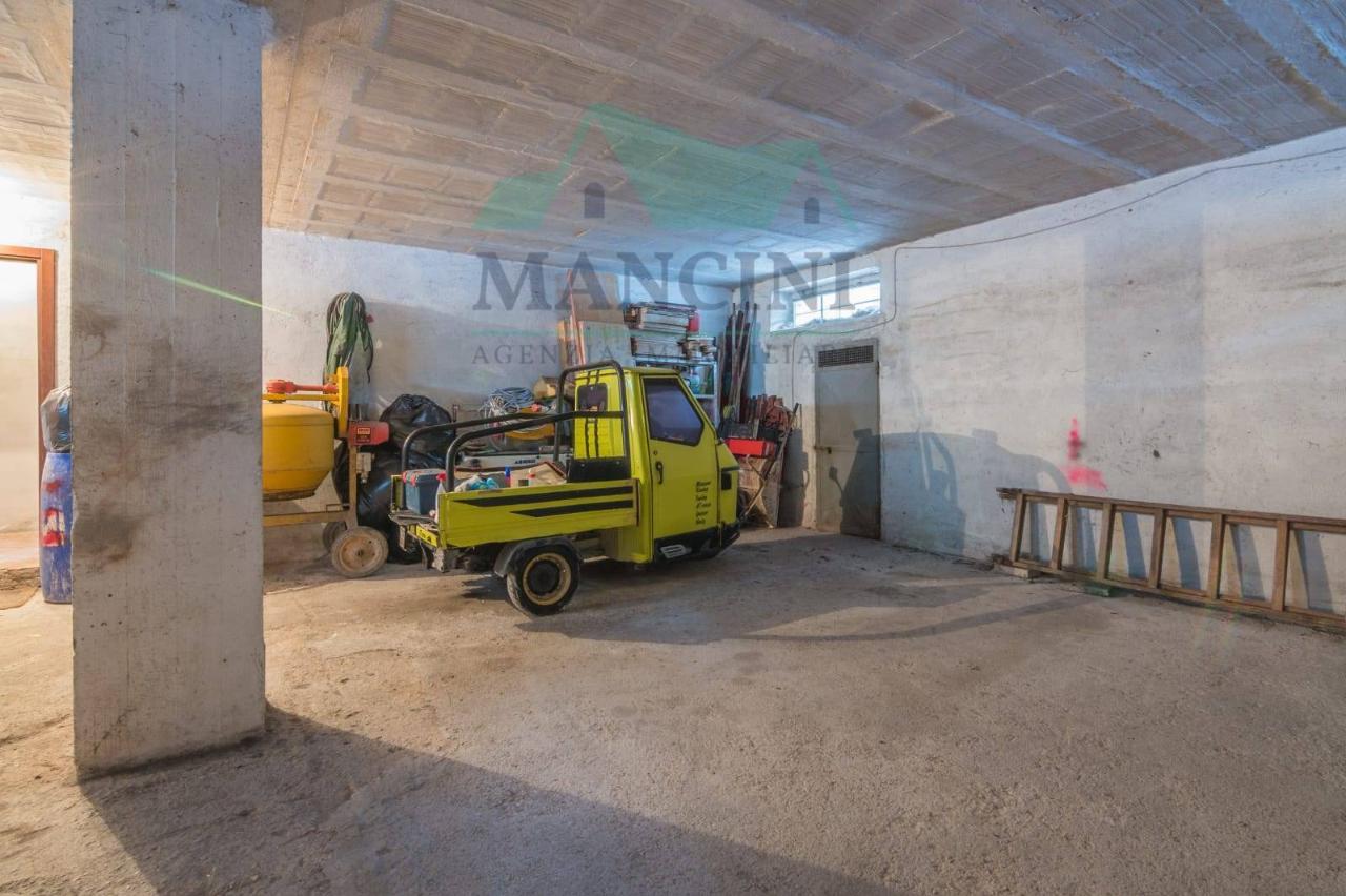 Квартира с 3 комнатами в Чинголи, Италия № 149774