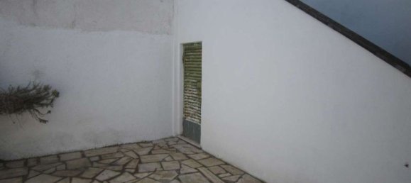 Квартира с 2 комнатами в Анцио, Италия № 202965 7