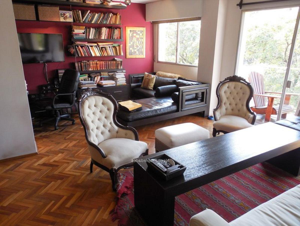 4 bedrooms Apartment in Montevideo, Uruguay No. 2851
