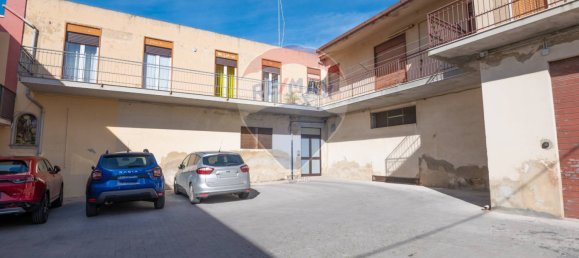 3 Schlafzimmer Wohnung in Caltagirone, Italy, Nr. 168411 6