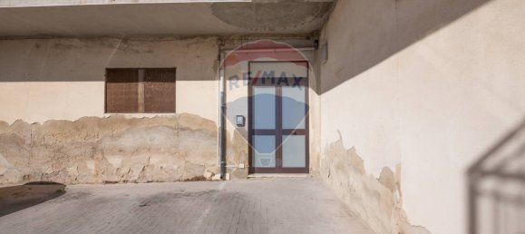 3 Schlafzimmer Wohnung in Caltagirone, Italy, Nr. 168411 3