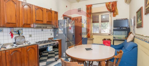 3 Schlafzimmer Wohnung in Caltagirone, Italy, Nr. 168411 32