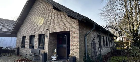 Бунгало с 4 комнатами в Ахен, Германия № 210852 2