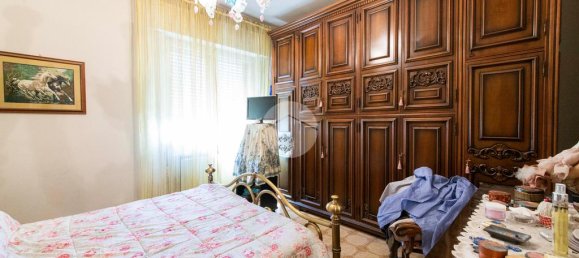 4 bedrooms Villa in Settimo Milanese, Italy No. 324776 10