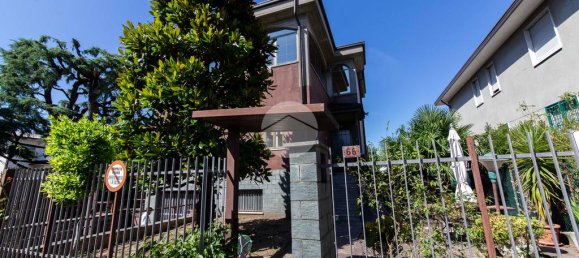 4 bedrooms Villa in Settimo Milanese, Italy No. 324776 26