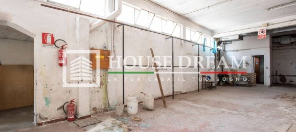 2-Zimmer Gewerbliche Immobilie in Rome, Italy, Nr. 313439 4