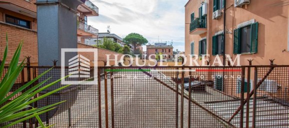 2-Zimmer Gewerbliche Immobilie in Rome, Italy, Nr. 313439 16