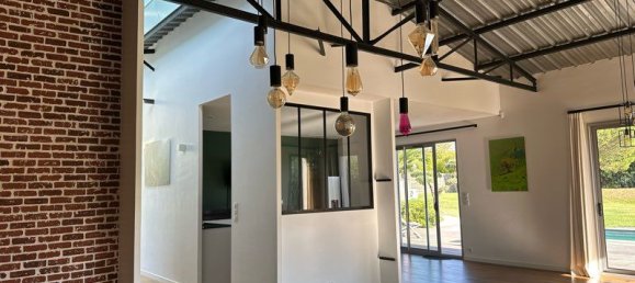 5 bedrooms House in Vendee, France No. 324934 3