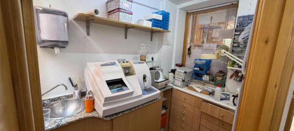 Imóvel comercial em Alicante, Spain 50 m² N.º 184504 2