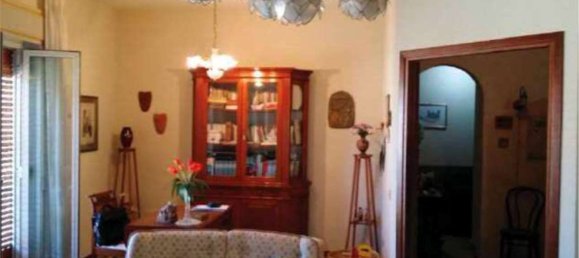 5-salle Appartement à Augusta, Italy No. 46038 8