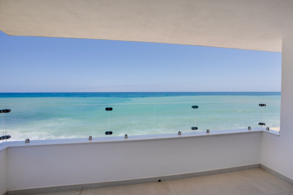 3 Schlafzimmer Villa in Estepona, Spain, Nr. 246149