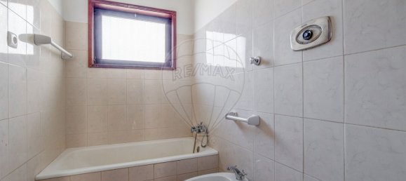 4 bedrooms House in Senhora da Hora, Portugal No. 23840 20