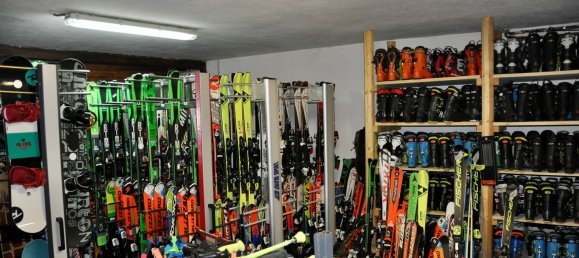 Gewerbliche Immobilie in Cesana Torinese, Italy 136m², Nr. 115606 18