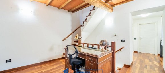 2 bedrooms House in Massa, Italy No. 267477 11