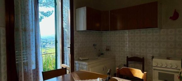 7 rooms House in Peccioli, Italy No. 91717 16