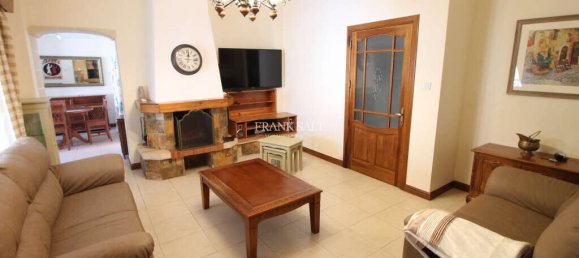 Bungalow de 3 dormitorios en Attard, Malta No. 9707 21