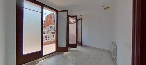 4 Schlafzimmer Wohnung in L'Hospitalet de Llobregat, Spain, Nr. 32576 16