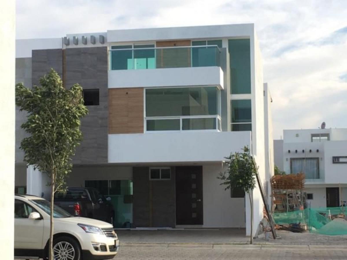 3 bedrooms House in Puebla, Mexico No. 154561