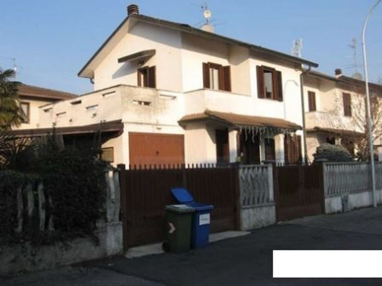 4 rooms House in Grezzago, Italy No. 162066