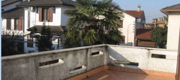 4 rooms House in Grezzago, Italy No. 162066 6