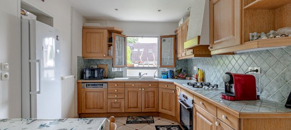 4 bedrooms House in Pontault-Combault, France No. 345307 6