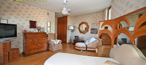 10غرفة فيلا في Grottammare, Italy رقم 111222 22