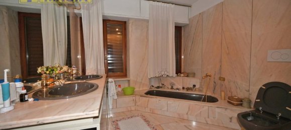 10غرفة فيلا في Grottammare, Italy رقم 111222 20