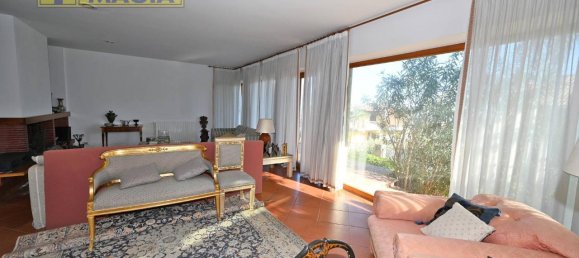 10غرفة فيلا في Grottammare, Italy رقم 111222 27